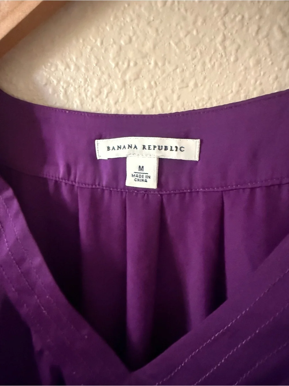 Banana Republic Violet V-Neck Puff Sleeve Blouse